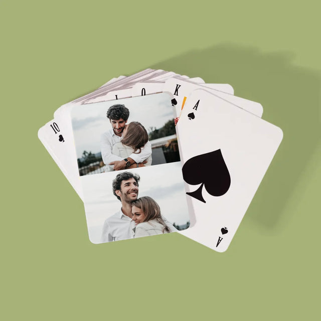 Colaj De Fotografii: 2 Fotografii - Cărți De Jok