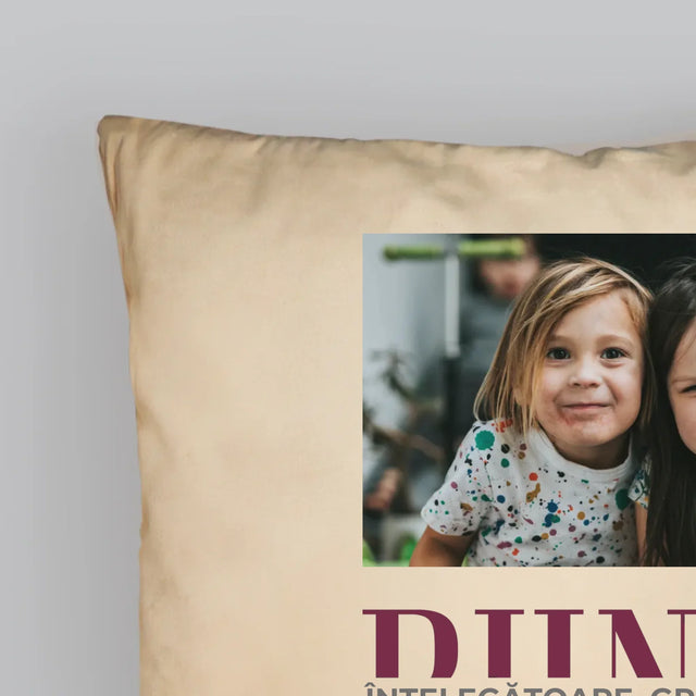 Colaj De Fotografii: Bunică Trăsături De Caracter - Pernă (Cu Fotografie)