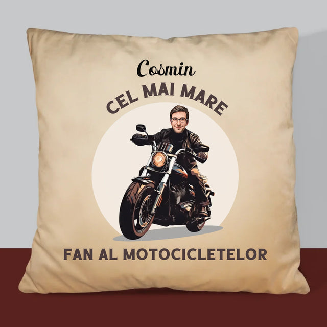 Personajul Tău: Fanul Motocicletelor - Pernă (Cu Fotografie)