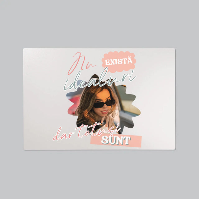 Fotografie Si Semnătură: Nu Există Idealuri - Mapa De Birou