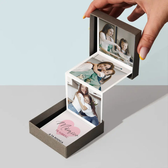 Colaj De Fotografii: Mămică - Set De Fotografii Pliante