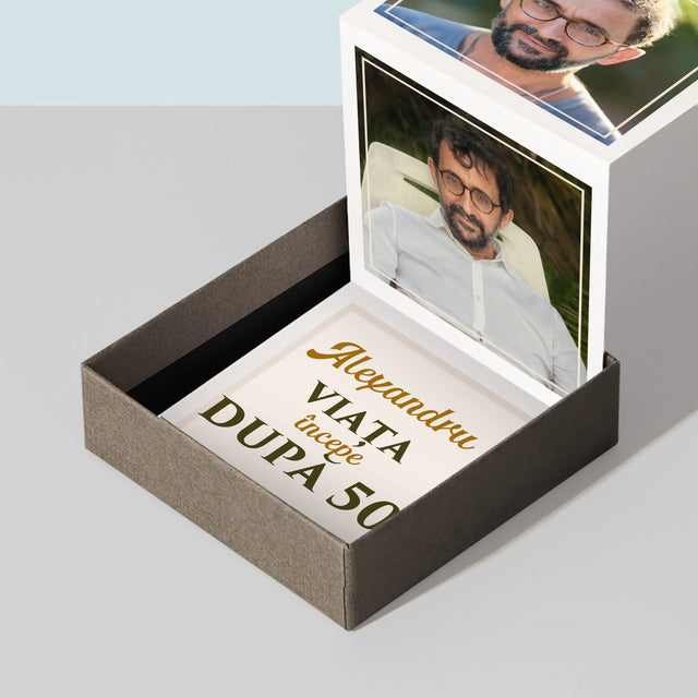 Colaj De Fotografii: Viața Începe După 50 - Set De Fotografii Pliante