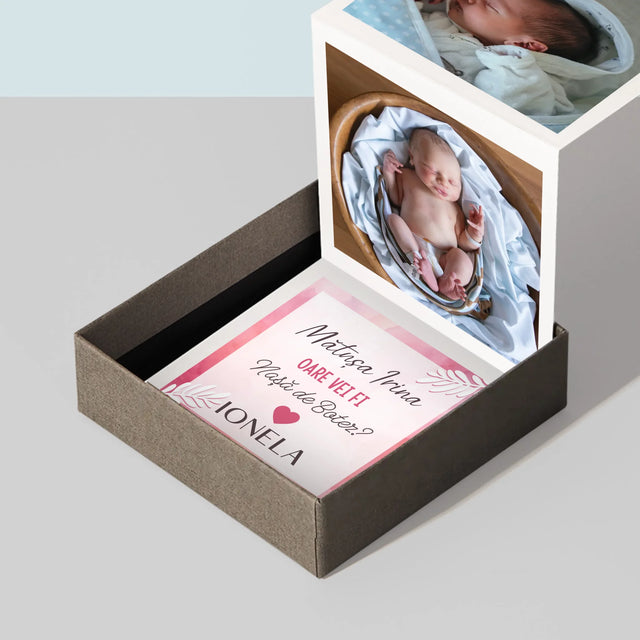 Colaj De Fotografii: Cerere Pentru Nașă De Botez - Set De Fotografii Pliante