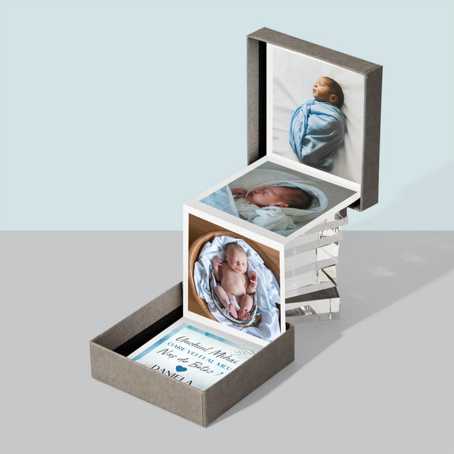 Colaj De Fotografii: Cerere Pentru Naș De Botez - Set De Fotografii Pliante