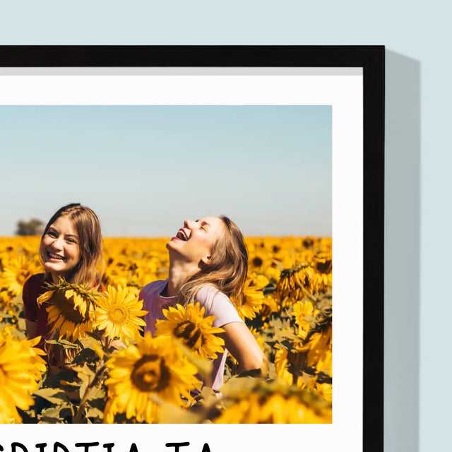 Colaj De Fotografii: 2 Fotografii Cu Inscripție - Imprimare Cu Ramă 30X40 (Verticală)