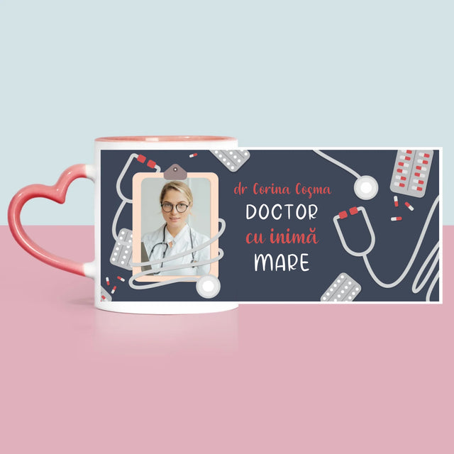 Fotografie Si Semnătură: Medic Cu Inimă Mare - Cană