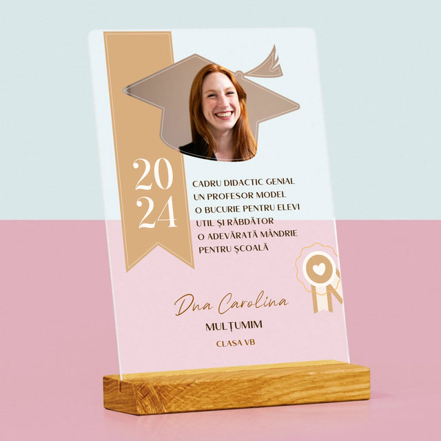 Fotografie Si Semnătură: Diplomă De Recunoștință Pentru Învățătoare - Imprimare Pe Sticlă Acrilică (Verticală)