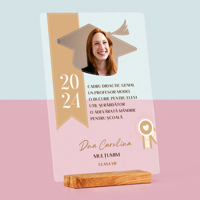 Fotografie Si Semnătură: Diplomă De Recunoștință Pentru Învățătoare - Imprimare Pe Sticlă Acrilică (Verticală)