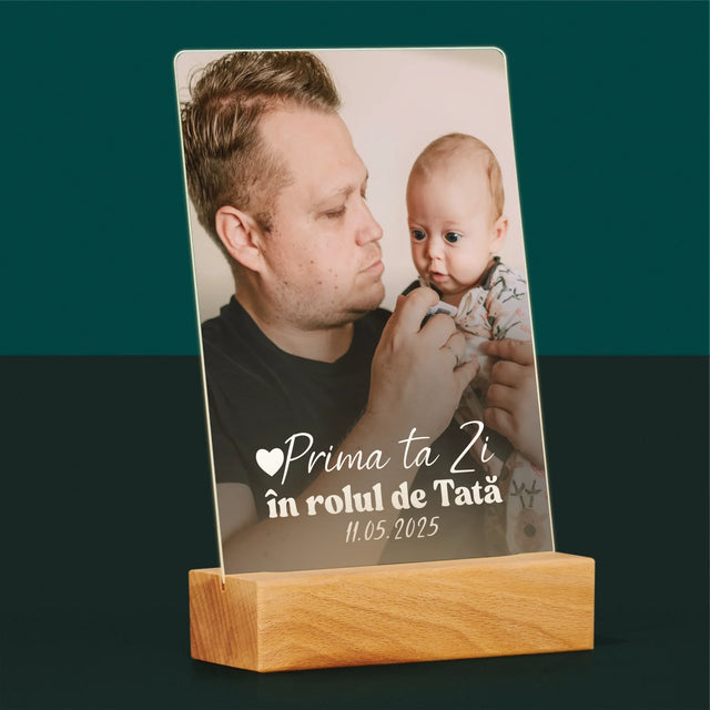 Fotografie Si Semnătură: Prima Ta Zi În Rolul De Tată - Imprimare Pe Sticlă Acrilică (Verticală)