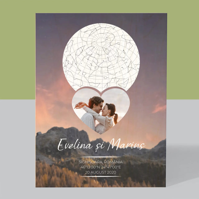 Harta Stelelor: Un Cuplu Îndrăgostit În Munți - Imprimare Pe Lemn ( Verticală)