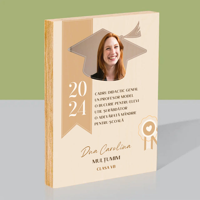 Fotografie Si Semnătură: Diplomă De Recunoștință Pentru Învățătoare - Imprimare Pe Lemn ( Verticală)