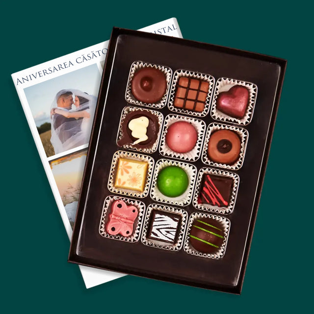 Colaj De Fotografii: 15 Ani Împreună - Praline