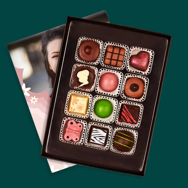 Fotografie Si Semnătură: Minunată Educatoare De Grădiniță - Praline