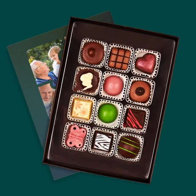 Colaj De Fotografii: Puzzle Fotografii Pentru Bunic - Praline