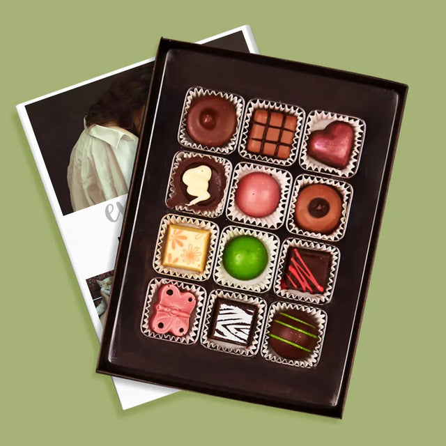 Colaj De Fotografii: Excelentă La 40 De Ani - Praline