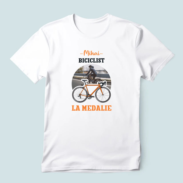Fotografie și legendă: Ciclist câștigător al unei medalii - Tricou pentru bărbați cu imprimeu | RO