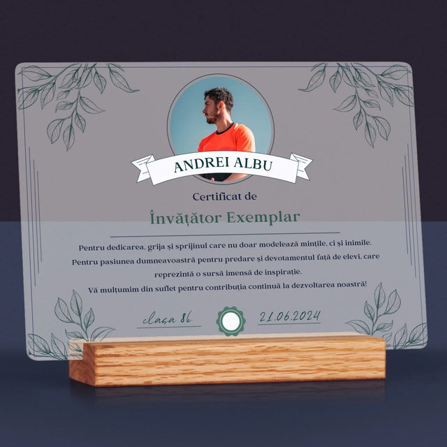 Fotografie Si Semnătură: Certificat De Învățător Exemplar - Imprimare Pe Sticlă Acrilică (Horizontală)