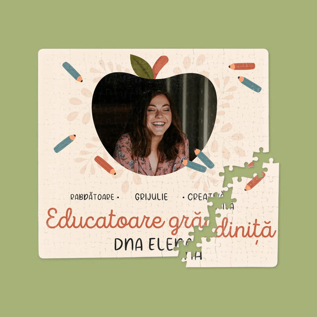 Fotografie Si Semnătură: Educatoare Grădiniță - Puzzle