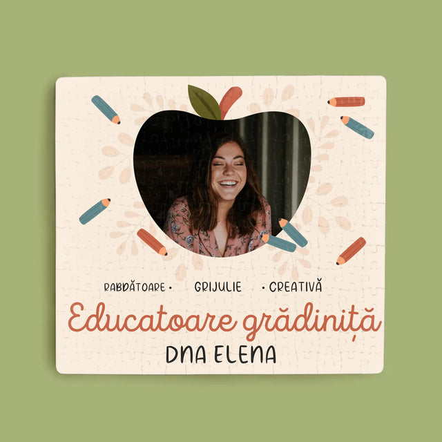 Fotografie Si Semnătură: Educatoare Grădiniță - Puzzle
