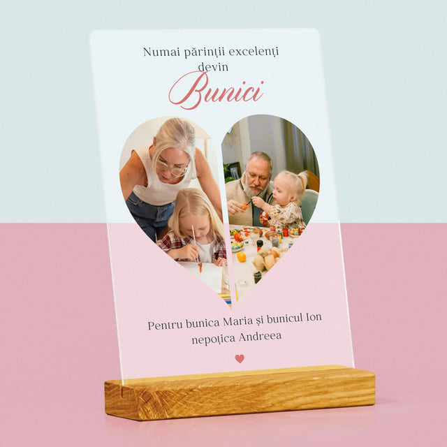 Colaj De Fotografii: Părinții Excelenți Devin Bunici - Imprimare Pe Sticlă Acrilică (Verticală)