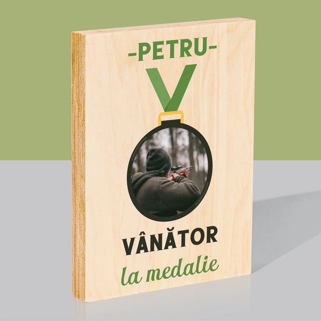 Fotografie Si Semnătură: Vânător La Medalie - Imprimare Pe Lemn ( Verticală)
