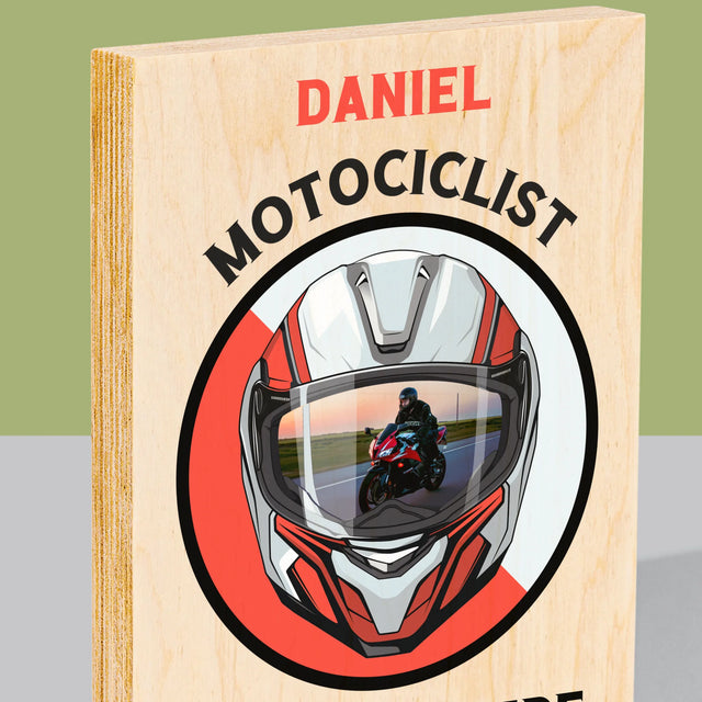 Fotografie Si Semnătură: Motociclist De La Naștere - Imprimare Pe Lemn ( Verticală)