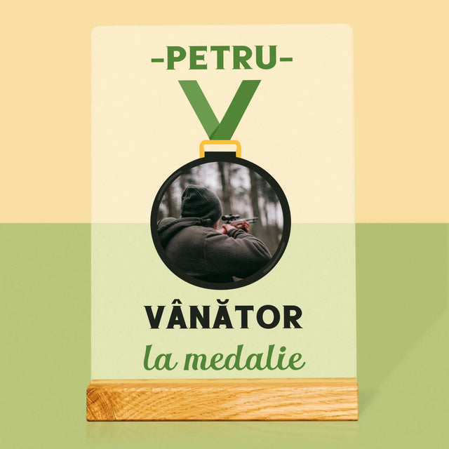 Fotografie Si Semnătură: Vânător La Medalie - Imprimare Pe Sticlă Acrilică (Verticală)
