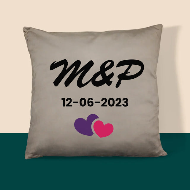 Monogramă: Inițiale Inimi - Pernă (Cu Fotografie)