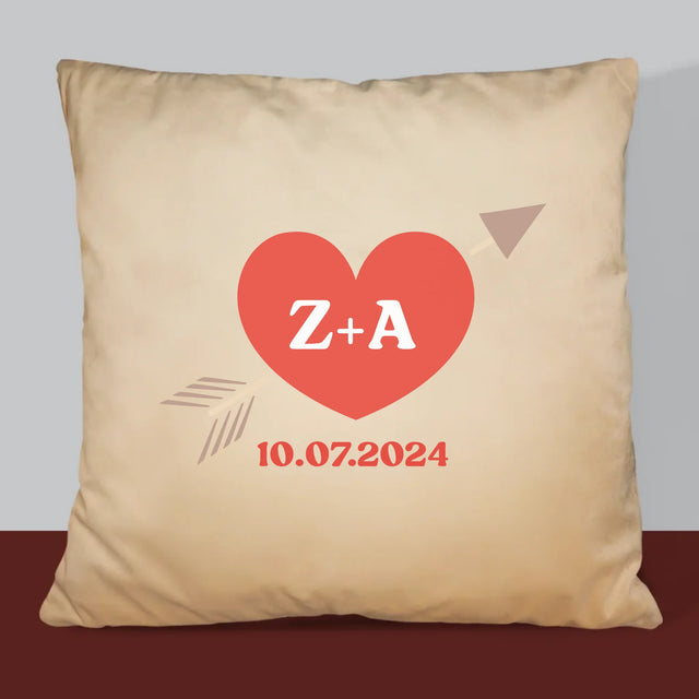 Monogramă: Inițiale Inimă Cu Săgeată - Pernă (Cu Fotografie)