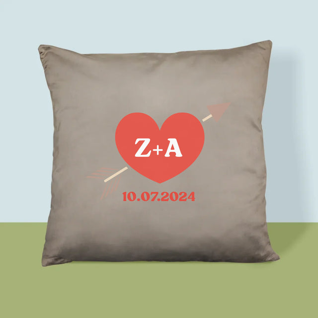 Monogramă: Inițiale Inimă Cu Săgeată - Pernă (Cu Fotografie)