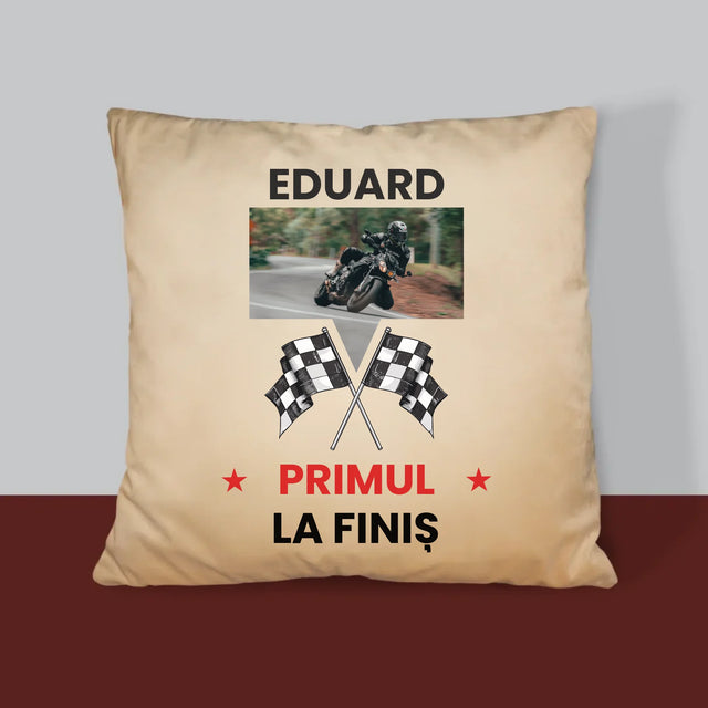 Fotografie Si Semnătură: Primul La Finiș - Pernă (Cu Fotografie)