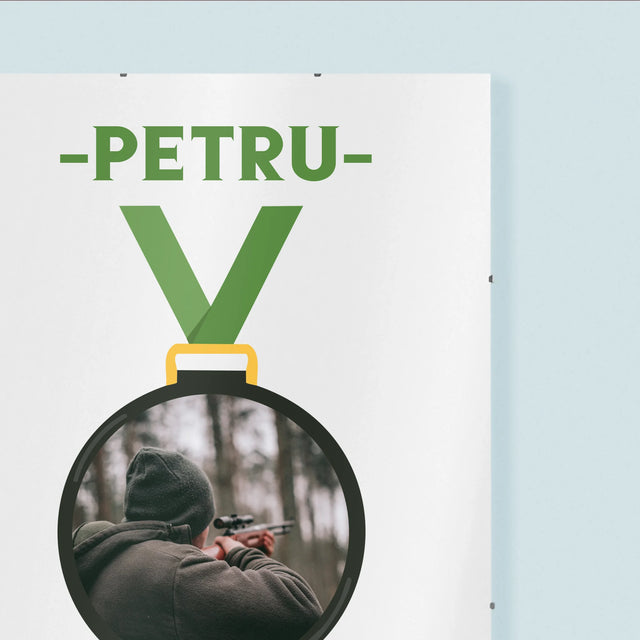Fotografie Si Semnătură: Vânător La Medalie - Poster