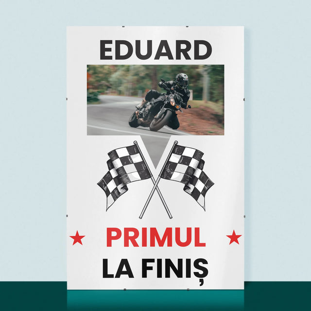 Fotografie Si Semnătură: Primul La Finiș - Poster