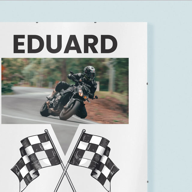 Fotografie Si Semnătură: Primul La Finiș - Poster