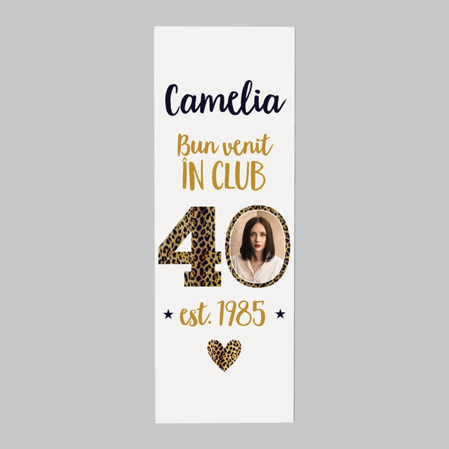 Fotografie Si Semnătură: Bun Venit În Clubul 40 - Magnet Pe Fregider