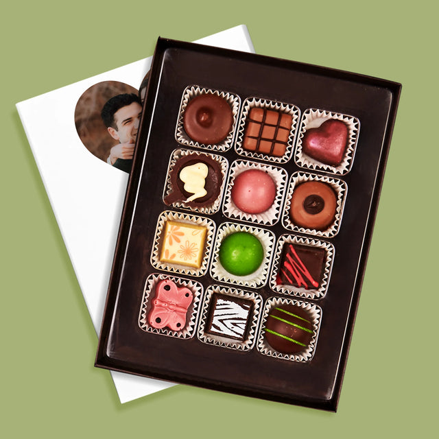 Fotografie Si Semnătură: Cel Mai Bun Băiat, Îl Recomand - Praline