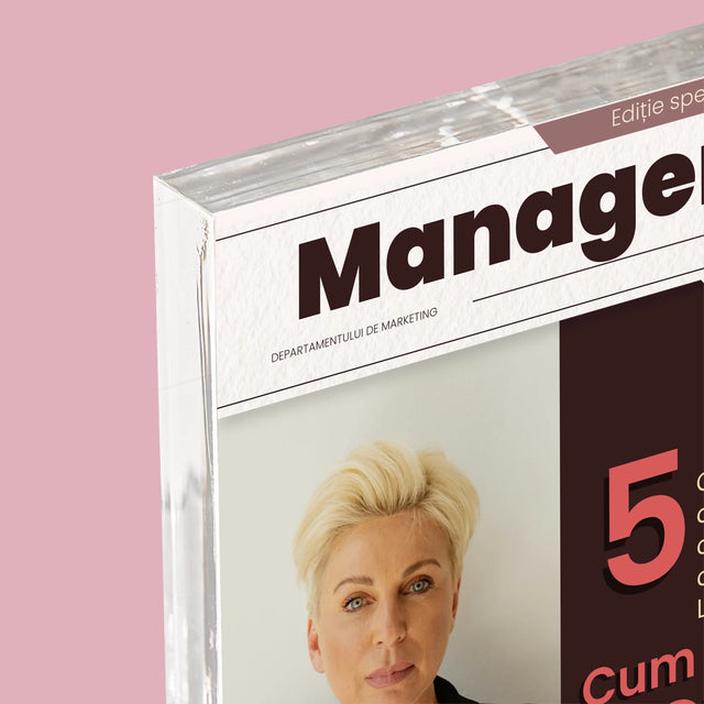 Copertă Derevistă: Managerul - Bloc Acrilic