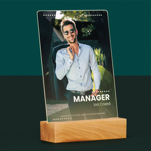 Fotografie Si Semnătură: Manager - Imprimare Pe Sticlă Acrilică (Verticală)