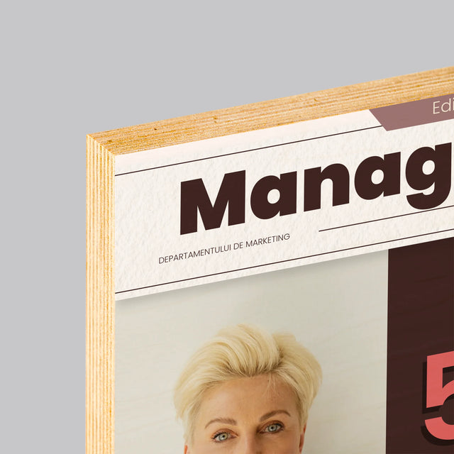 Copertă Derevistă: Managerul - Imprimare Pe Lemn ( Verticală)