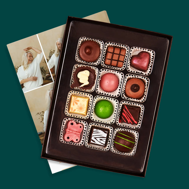 Colaj De Fotografii: Pensionare Fericită! - Praline