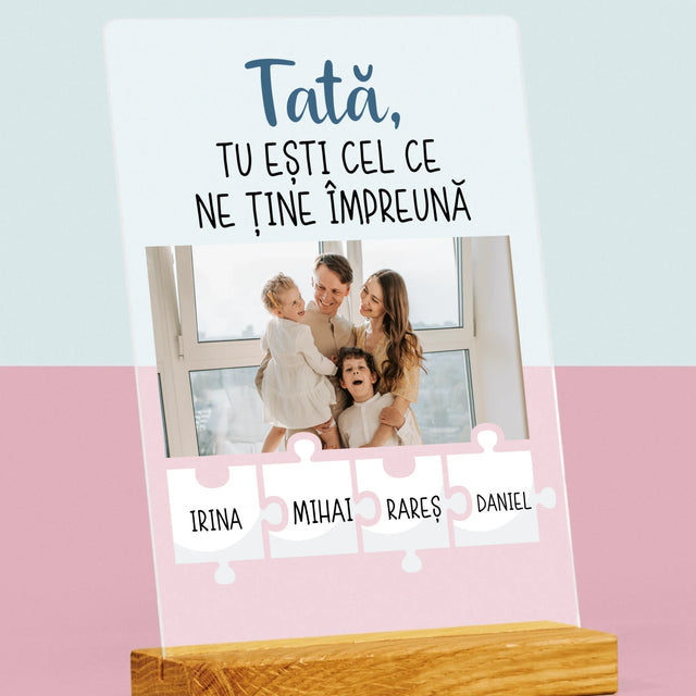 Fotografie Si Semnătură: Tată, Tu Ești Cel Care Ne Ține Împreună - Imprimare Pe Sticlă Acrilică (Verticală)