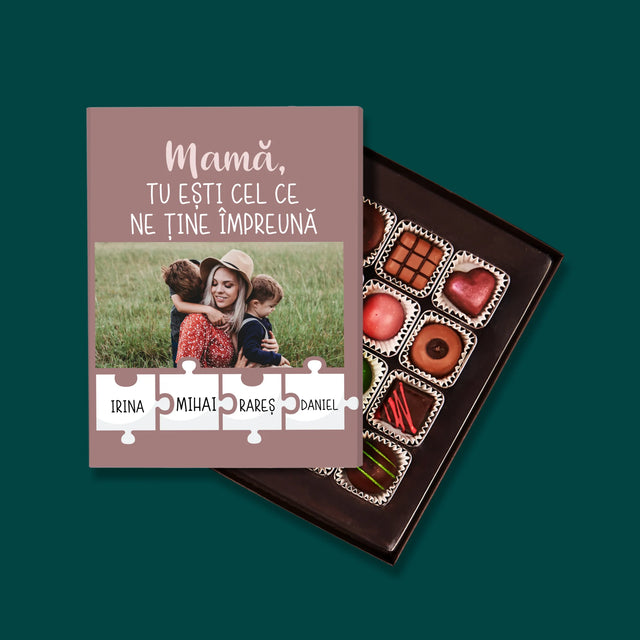 Fotografie Si Semnătură: Mamă, Tu Ești Ceea Care Ne Ține Împreună - Praline