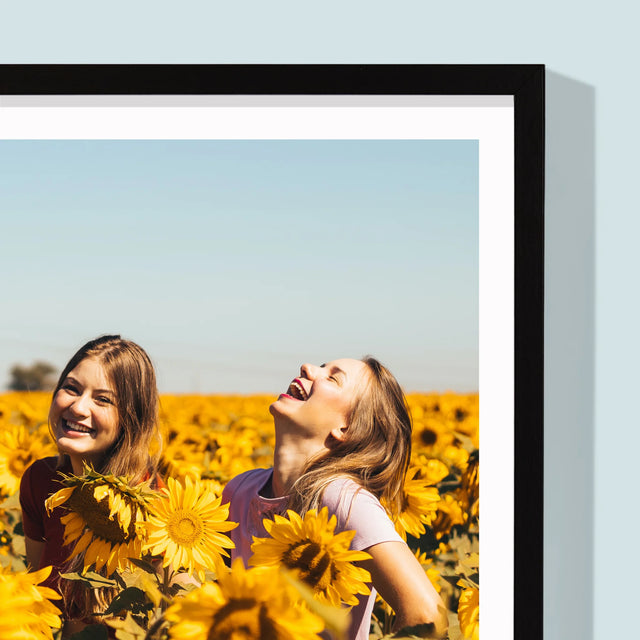 Colaj De Fotografii: Cele Mai Bune Prietene - Imprimare Cu Ramă 30X40 (Verticală)