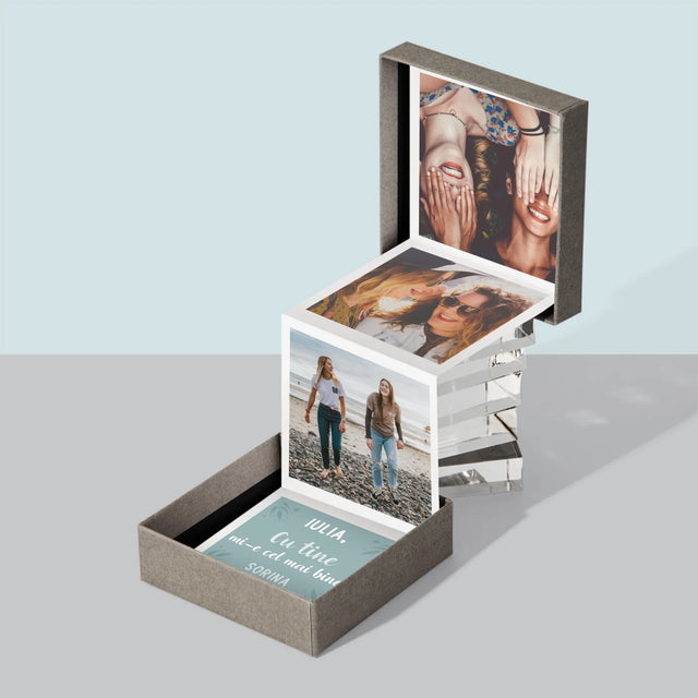 Colaj De Fotografii: Cele Mai Bune Prietene - Set De Fotografii Pliante