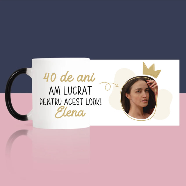 Fotografie Si Semnătură: 40 De Ani Am Lucrat Pentru Acest Look - Cană