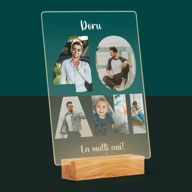 Cuvânt Din Fotografii: 40 Ani Din Fotografiile Tale - Imprimare Pe Sticlă Acrilică (Verticală)