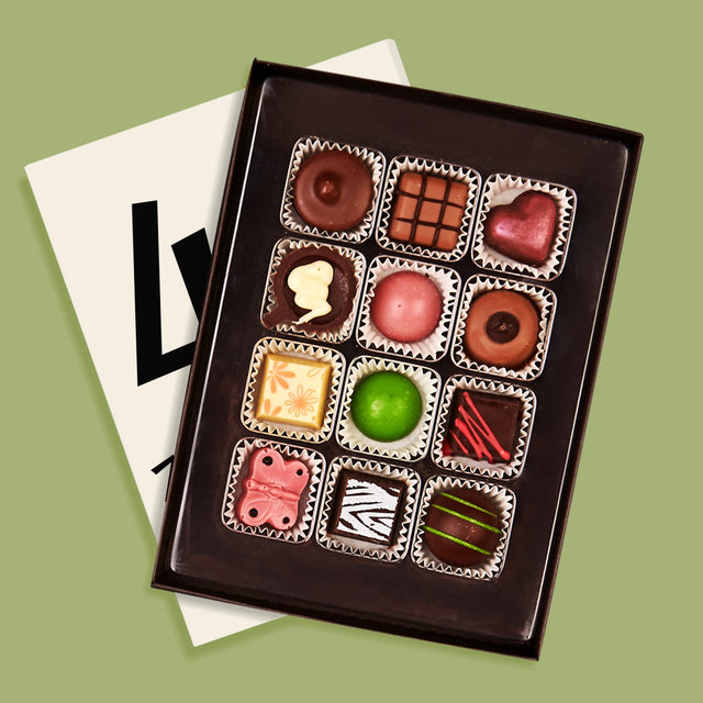 Fotografie Si Semnătură: A 40 Zi De Naștere Căciulă - Praline