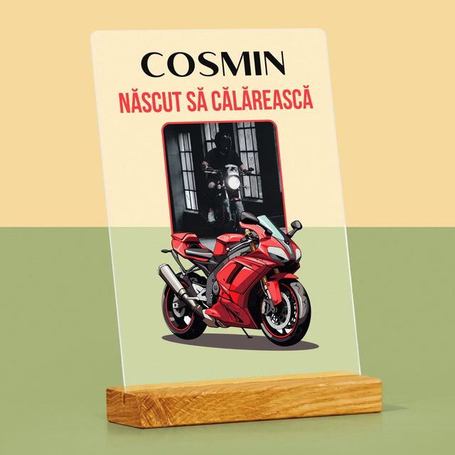 Fotografie Si Semnătură: Născut Să Călărească - Imprimare Pe Sticlă Acrilică (Verticală)