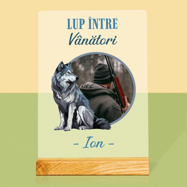 Fotografie Si Semnătură: Lup Între Vânători - Imprimare Pe Sticlă Acrilică (Verticală)
