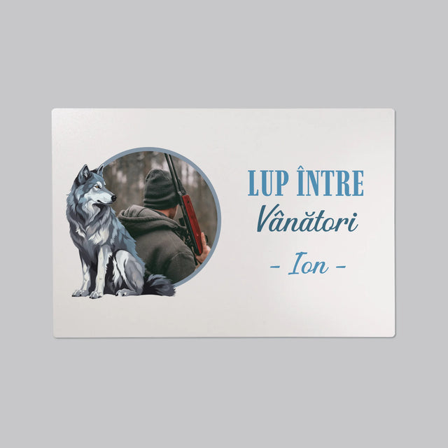 Fotografie Si Semnătură: Lup Între Vânători - Mapa De Birou